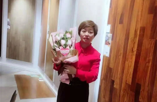 “世”在人為 | 世友地板赤峰經銷商宋國云：持續努力，不懈奮斗，就能立于不敗之地