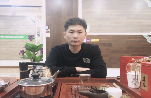 “世”在人為 | 世友地板大同經銷商郝建強：知行合一，自強不息全力以赴創奇績